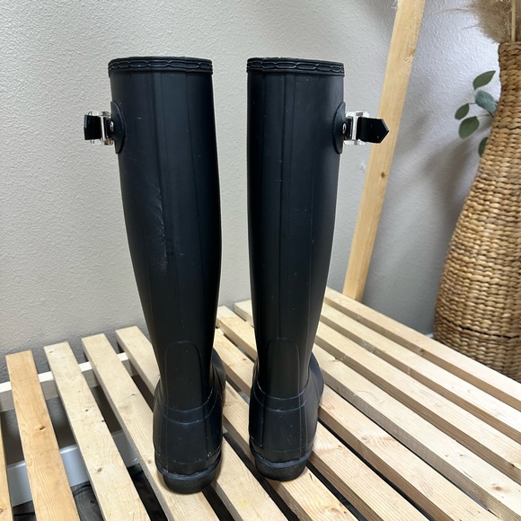 HUNTER Tall Rain Boot - Picture 11 of 15